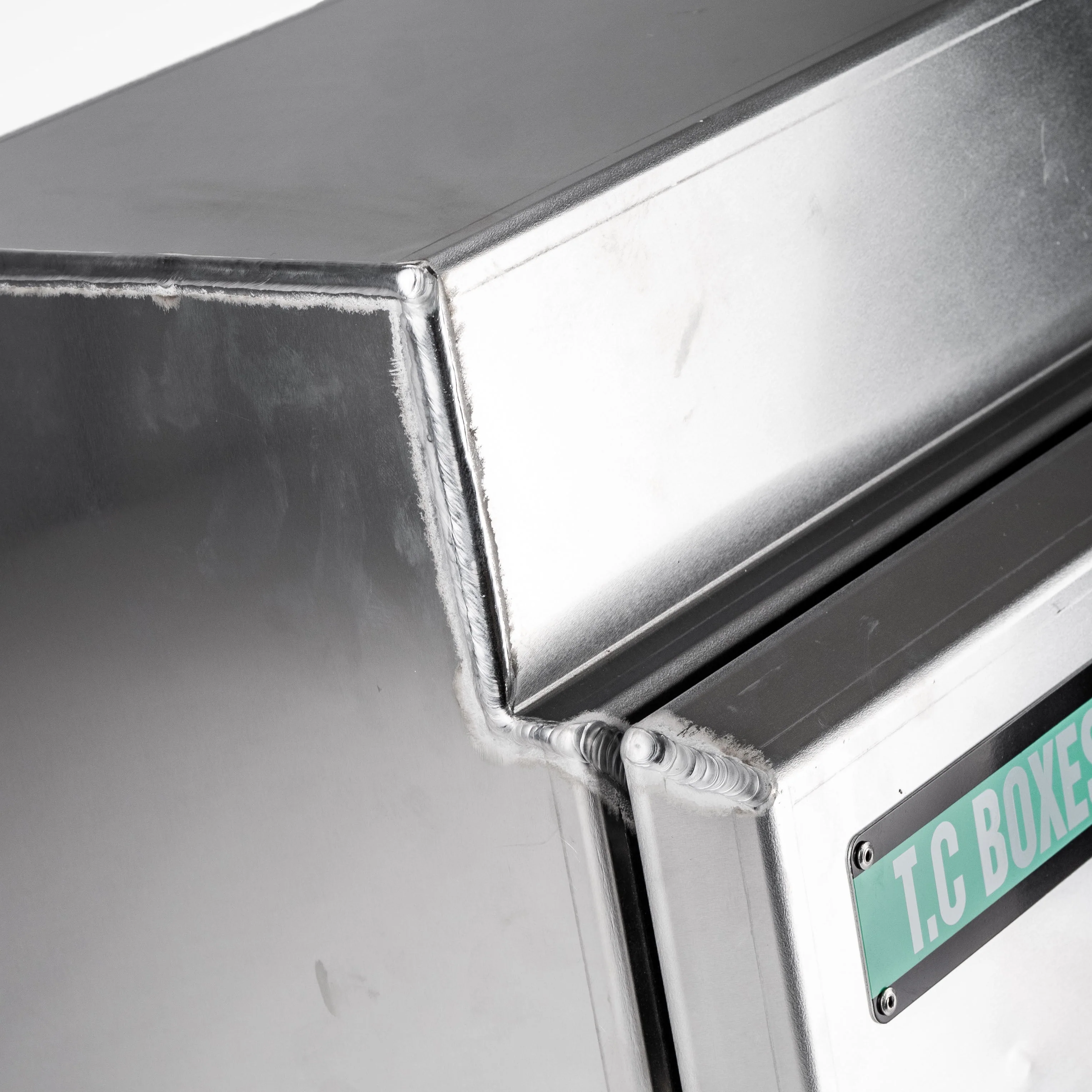 600mm Tapered Under Tray Toolbox (Pair) - Alloy - Image 3