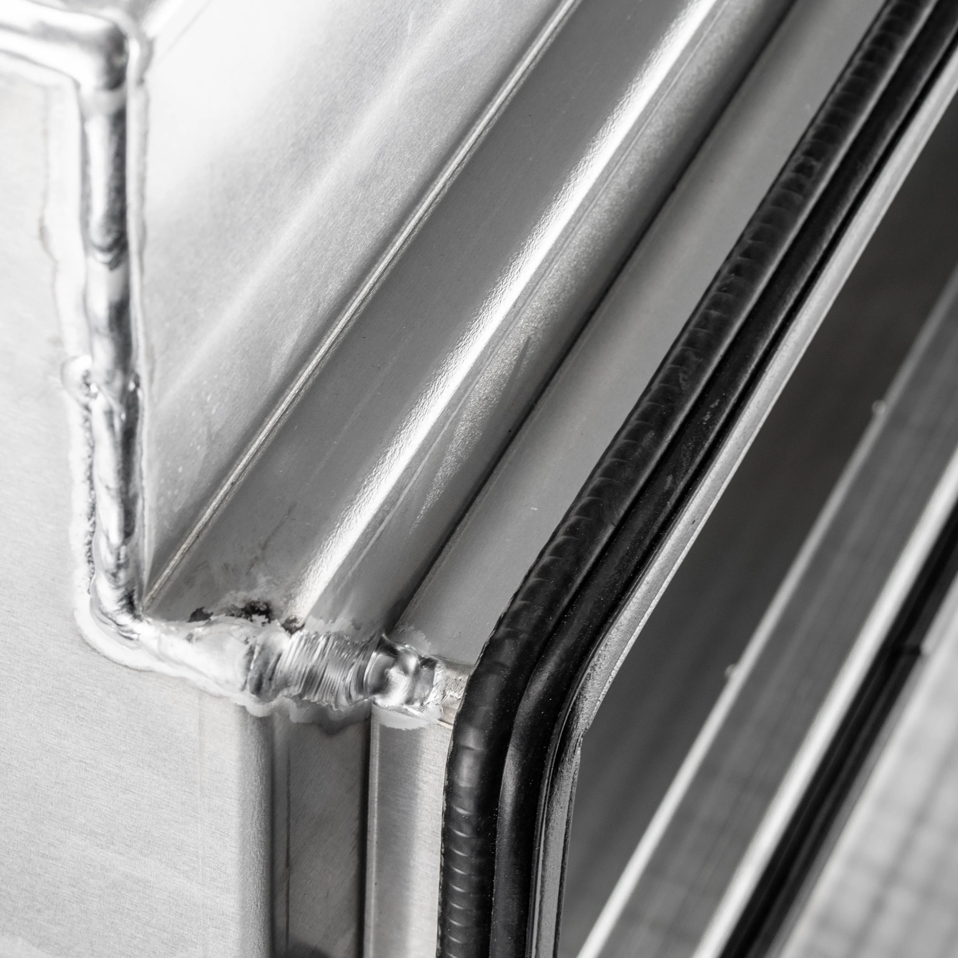 750mm Square Under Tray Toolbox (Pair) - Alloy - Image 6
