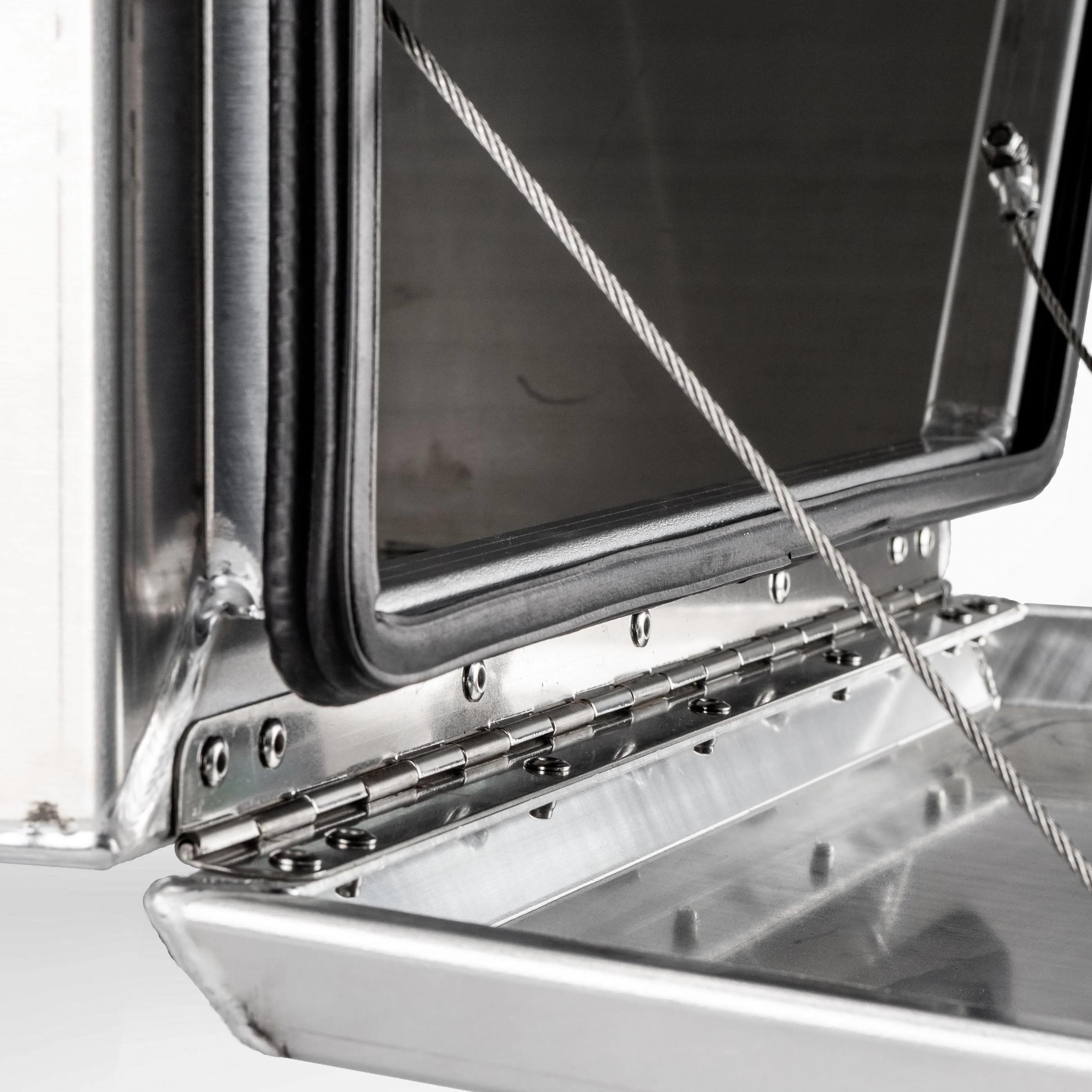 750mm Square Under Tray Toolbox (Pair) - Alloy - Image 7