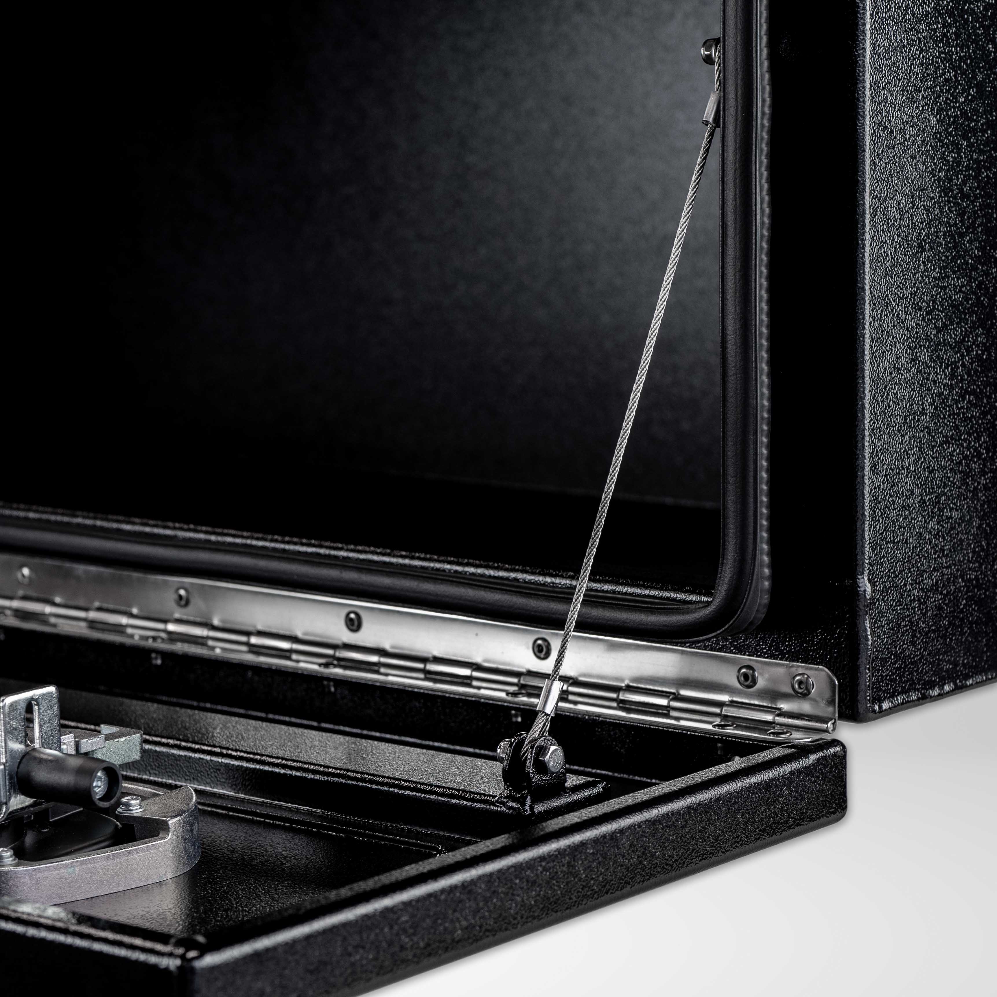 900mm Truck Under Tray Toolbox - Black - Image 6